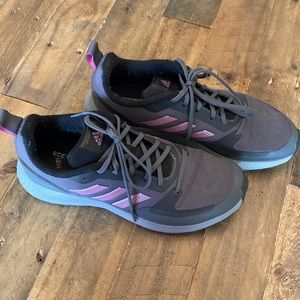 EUC Women’s 8.5 Adidas Running / Walking Shoes